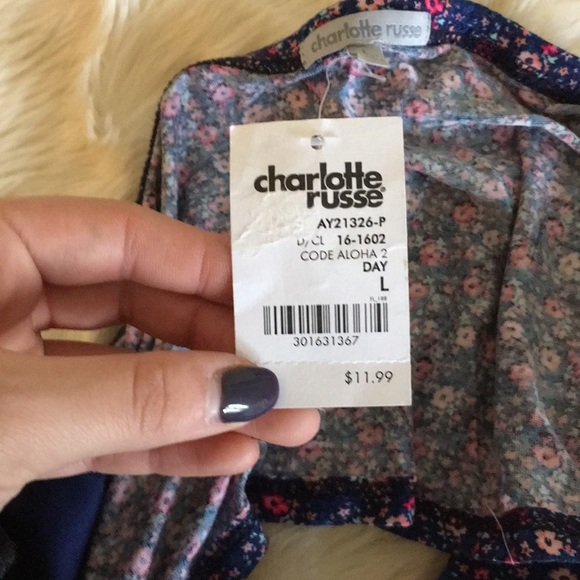 Charlotte Russe crop top - Picture 5 of 5